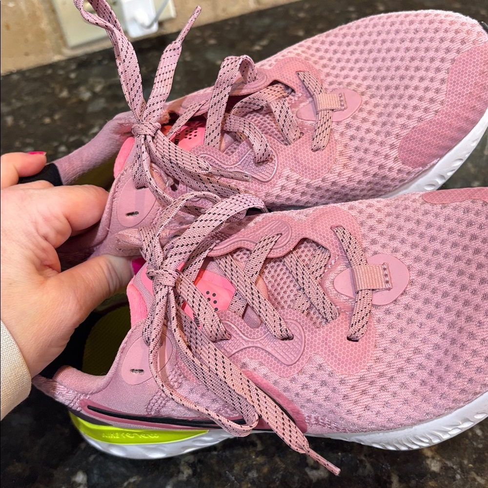 Like New Nike renew 2 trainers! Women’s 7 - Picture 10 of 10